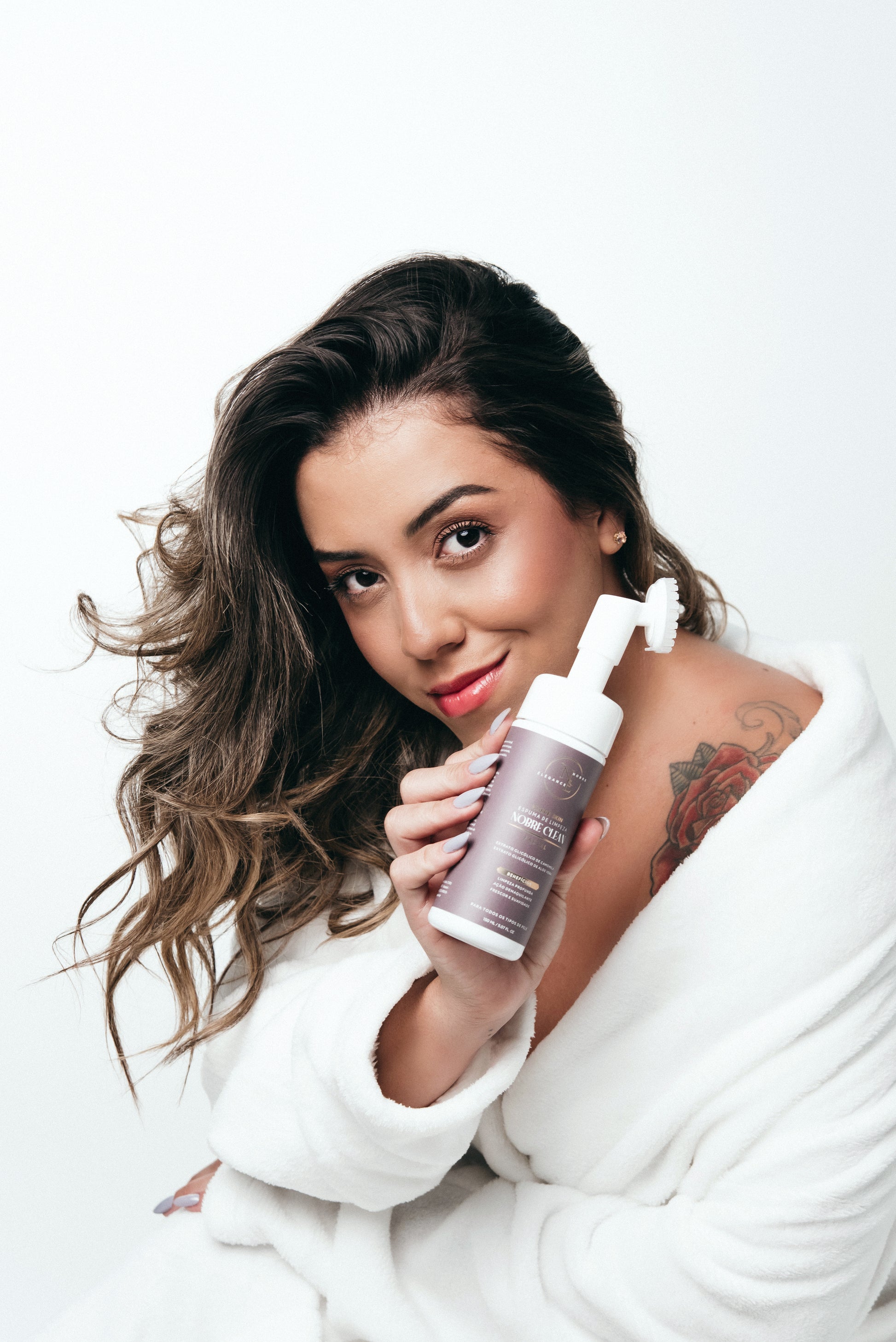 KIT – Ritual Élégance Completo (Espuma + Nobre Tonique + Sérum Dia + Sérum Noite + Nobre Gloss Brillance)